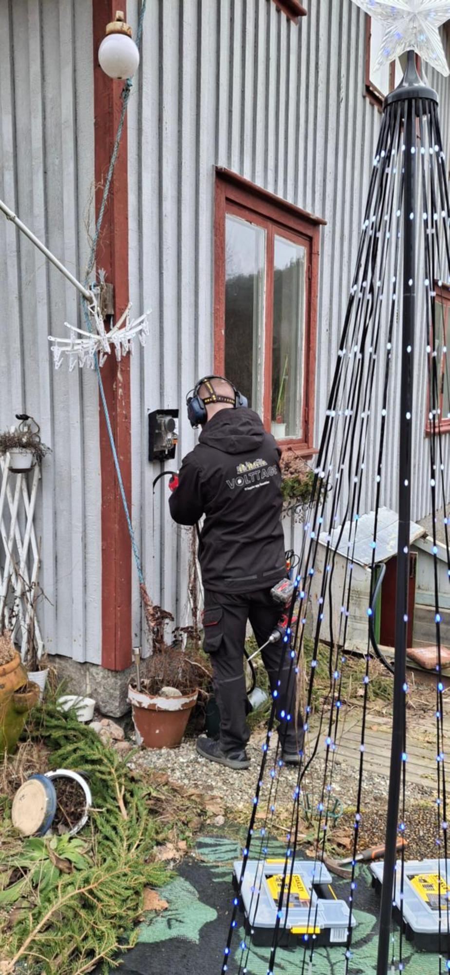 Charmigt Aeldre Hus, Laddbox 22 Kw, 5 Bil-Minuter Till Bad Strömstad المظهر الخارجي الصورة